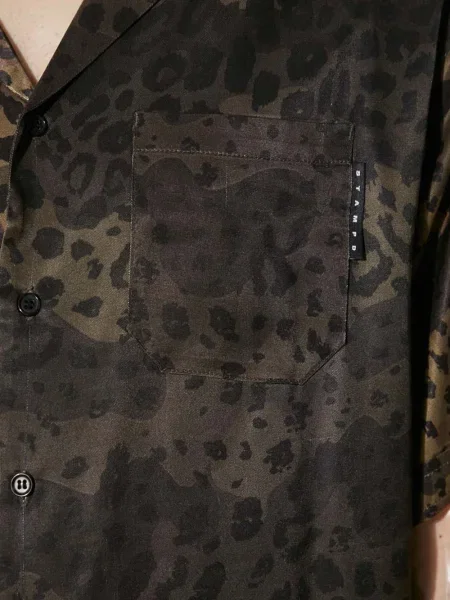 Риза Stampd с принт с леопардов принт кафяво