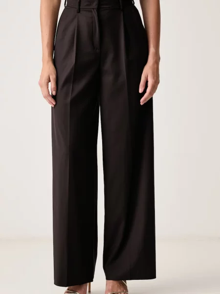 Elegáns mellény Marella barna