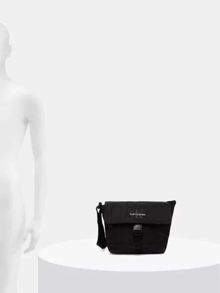 Táska Calvin Klein fekete