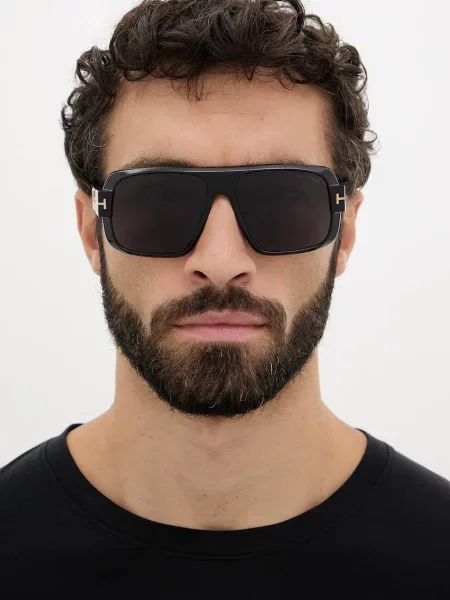 Солнцезащитные очки Tom Ford