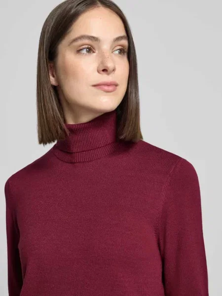 Sweter z golfem o kroju regular fit z mieszanki Betty Barclay