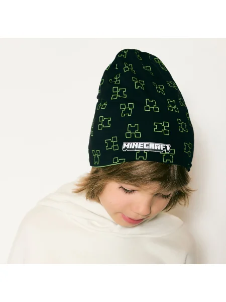 Reserved Minecraft sapka fekete