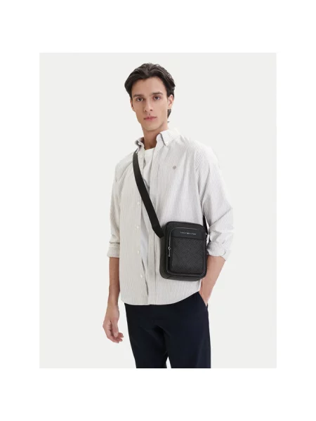 Saszetka Tommy Hilfiger czarna