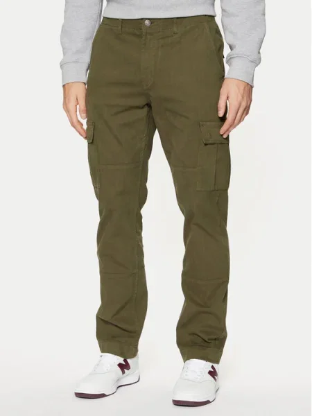 Guess Pantaloni din verde