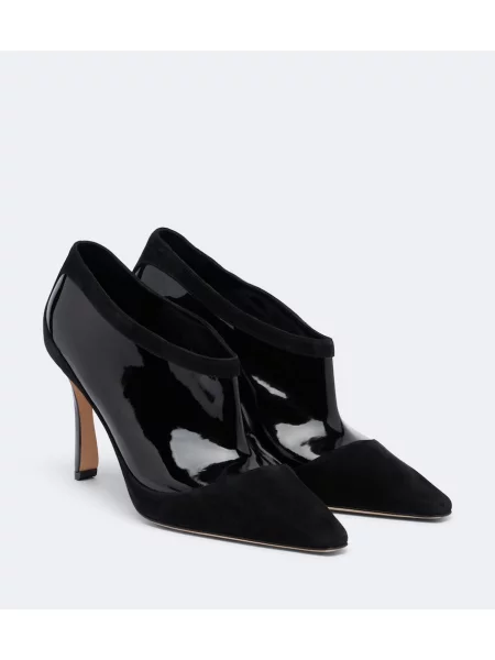 Pantofi cu toc Manolo Blahnik din piele de căprioară de lac negru