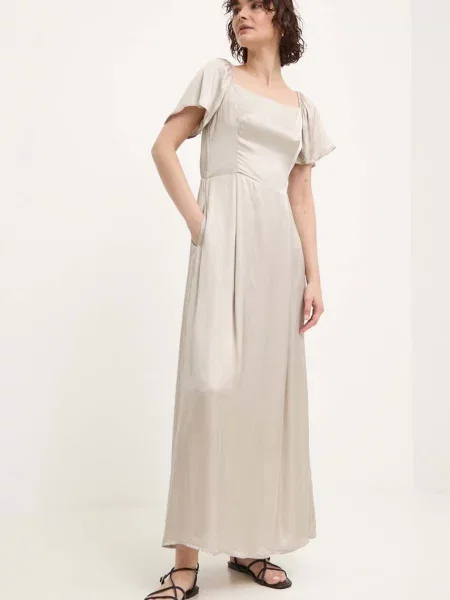 Рокля Answear Lab дълга разкроена бежово