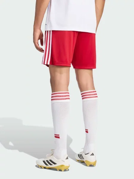 Спортивные шорты Adidas красные