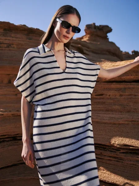 Sukienka Moodo garniturowa biała