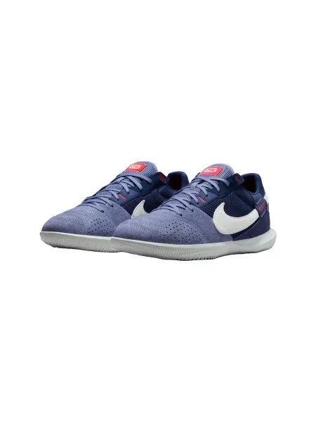 Futball félcipő Nike lila