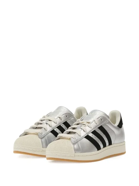 Sneakerși Adidas Superstar cu șireturi din dantelă cu dungi negru