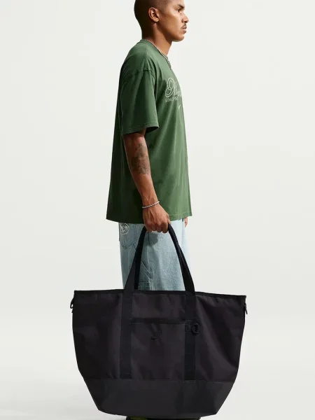Nike Sportswear táska Heritage fekete