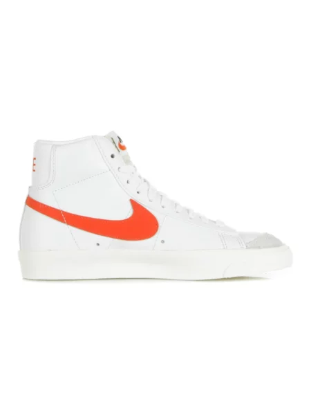Top sportowy Nike biały