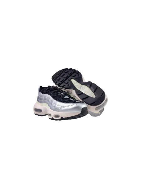 Pantofi Nike argintiu