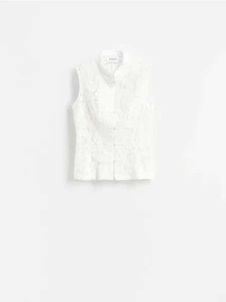 Vestă Reserved