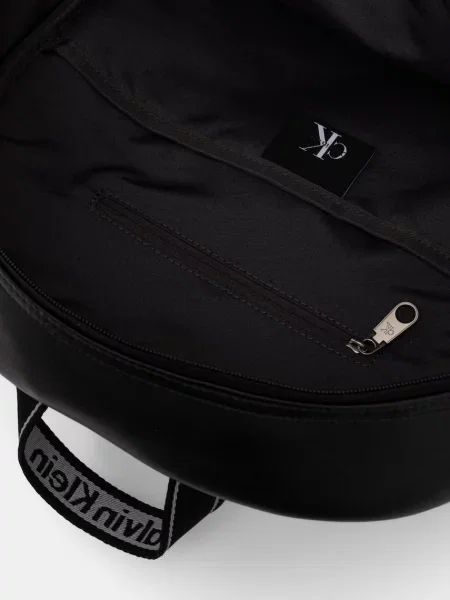 Calvin Klein városi hátizsák férfi műbőr fekete