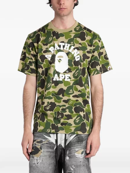 Tricou A Bathing Ape® cu imagine cu model camuflaj verde