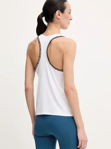 Спортивный топ Under Armour
