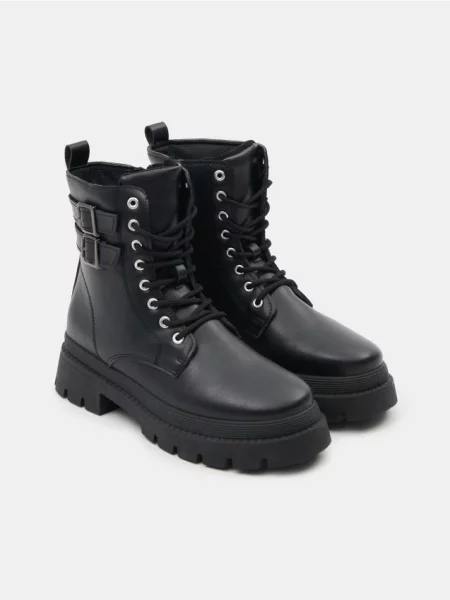 Кожаные ботинки Sinsay черные