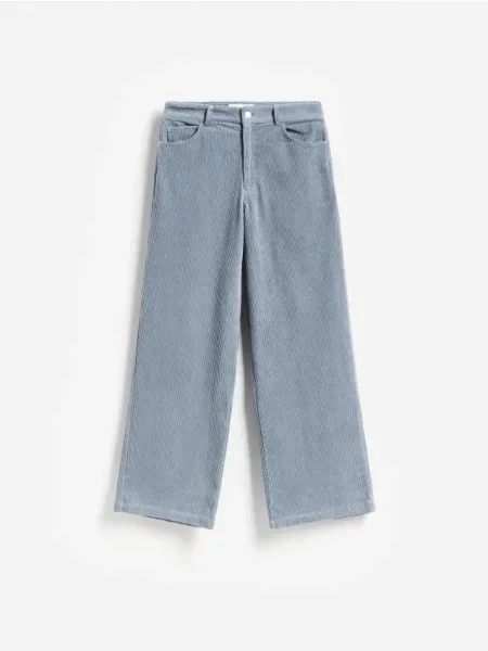 Reserved Pantaloni de catifea albastru-pal albastru
