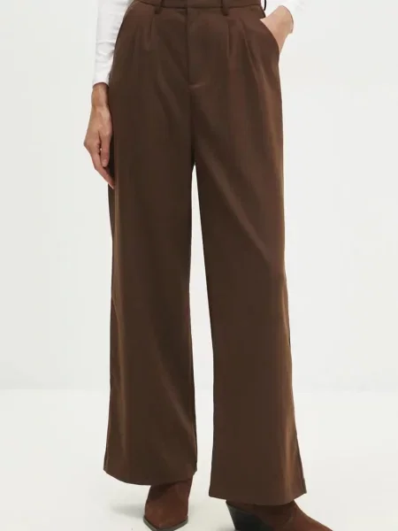 Панталон Answear Lab със стандартна кройка с висока талия кафяво