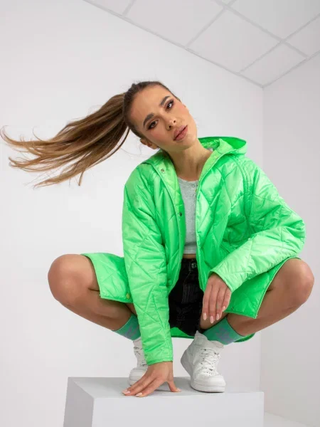 Geacă Fashionhunters cu glugă verde