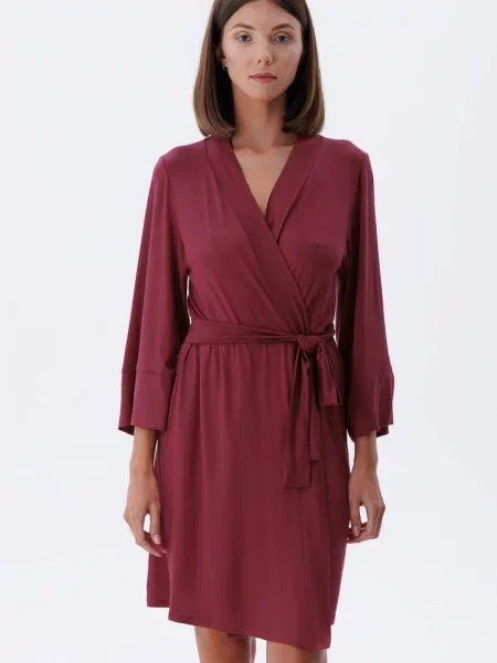 Женский короткий халат червоний