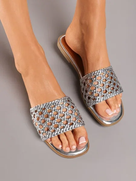 Casuale Șlapi cu Talpă Plată cu Bareta Ajurată Ellnara argintii