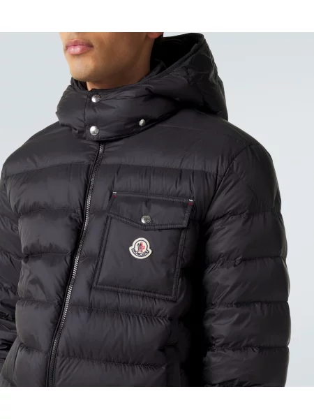 Matlasat geacă cu puf Moncler negru