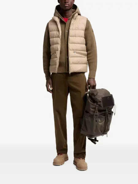 Matlasat vestă Moncler