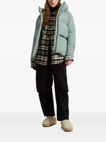 Geacă cu puf Woolrich cu glugă verde