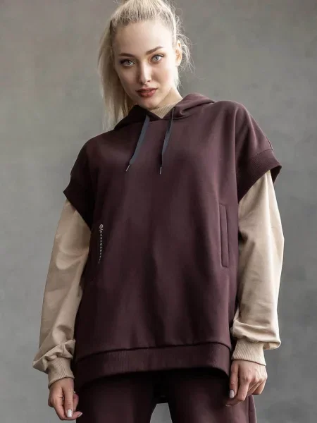 Жилет коричневий