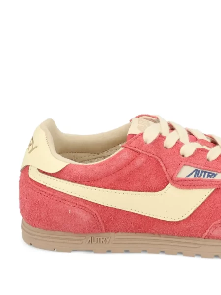 Sneakerși Autry din piele de căprioară roz