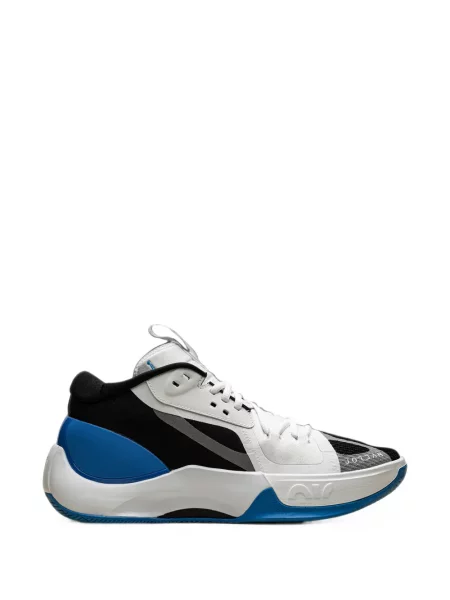 Sneakerși Jordan alb