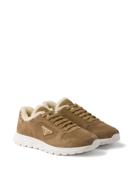Sneakerși Prada din piele de căprioară