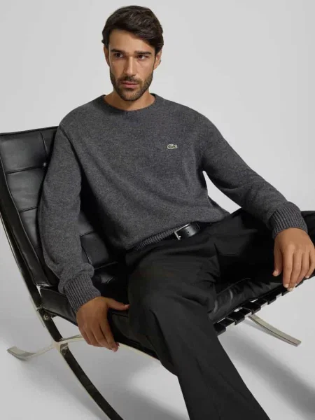 Sweter klasyka o kroju regular fit z czystej wełny Lacoste szary