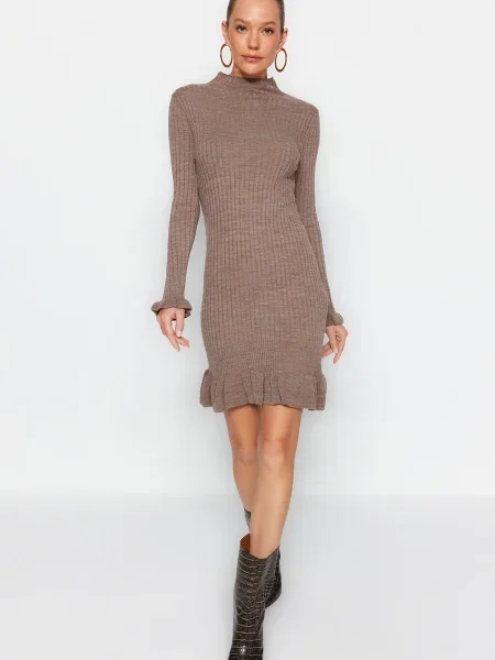 Trendyol Pletena obleka pikčasto rjava