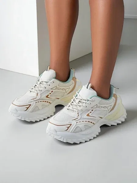 Sneakerși Resti alb