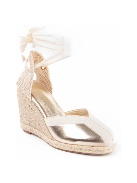 Pantofi Montevita auriu