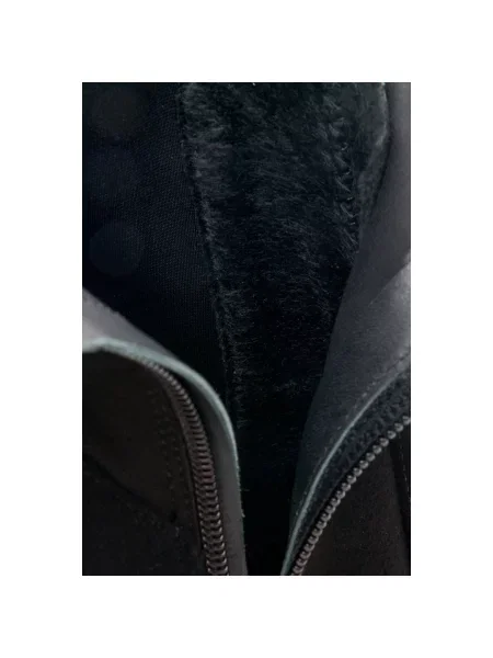 Стрейчевые ботильоны Estro черные