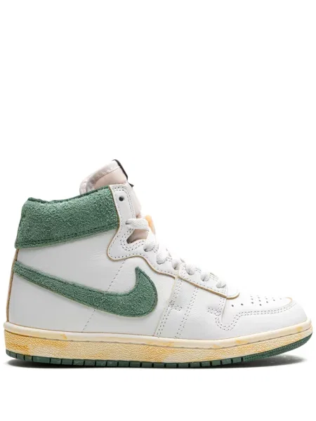 Sneakerși Jordan alb
