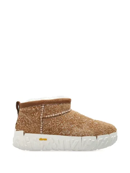 Botine Ugg din piele de căprioară clasici maro