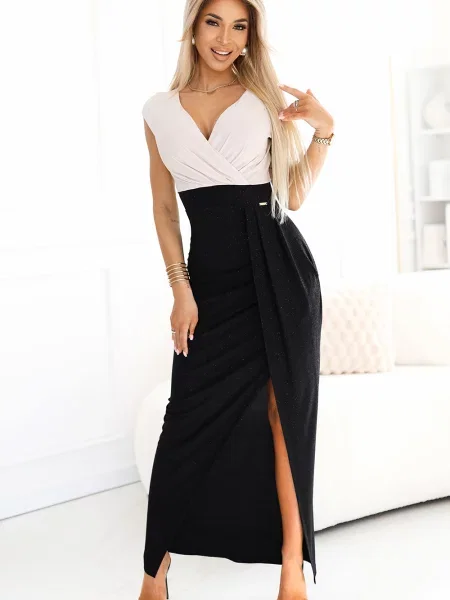 Krótka sukienka mini Numoco z krótkim rękawem z rozcieciem czarna