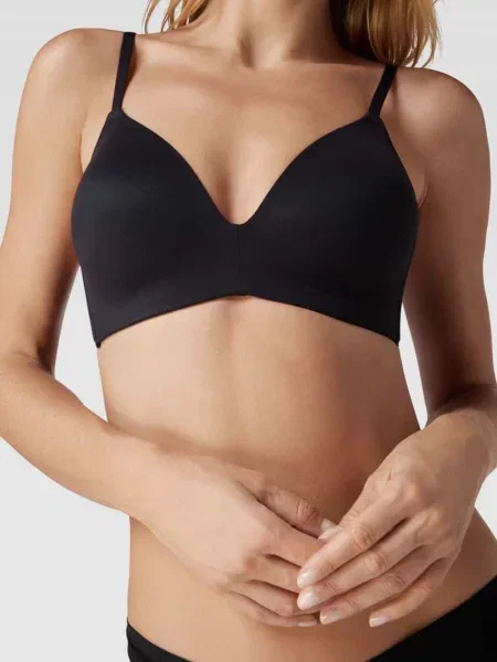 Biustonosz miękki z regulowanymi ramiączkami Schiesser czarny