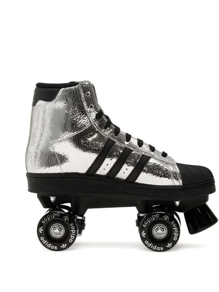 Велурени маратонки Adidas Superstar черно