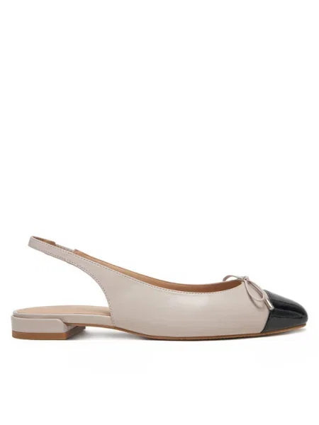 Stuart Weitzman Сандали Sleek Bow бежов