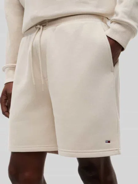 Bermudy o kroju relaxed fit z mieszanki bawełny z tunelem Tommy Jeans beżowe