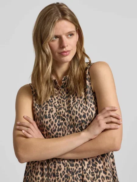 Rozkloszowana sukienka koszulowa z czystej model THEA' Only