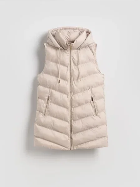 Reserved Prešívaná vesta s kapucňou telová
