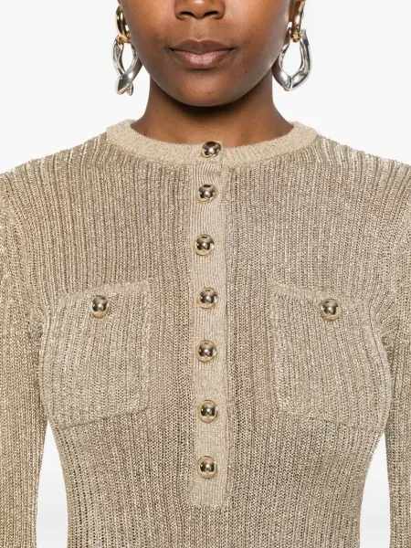 Pulover Self-portrait