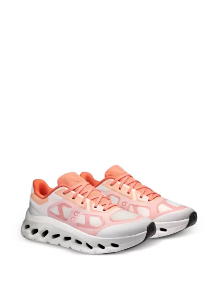 Sneakerși On alb